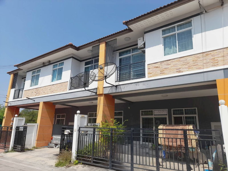 ขายทาวน์โฮม : AJ 1054 : ทรัพย์รุ่งเรือง ซิตี้ 2