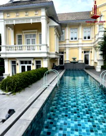 Houses for sale  Sena : ✨ For Sale: The Royal Residence ✨  💰 Only 157,500,000 THB