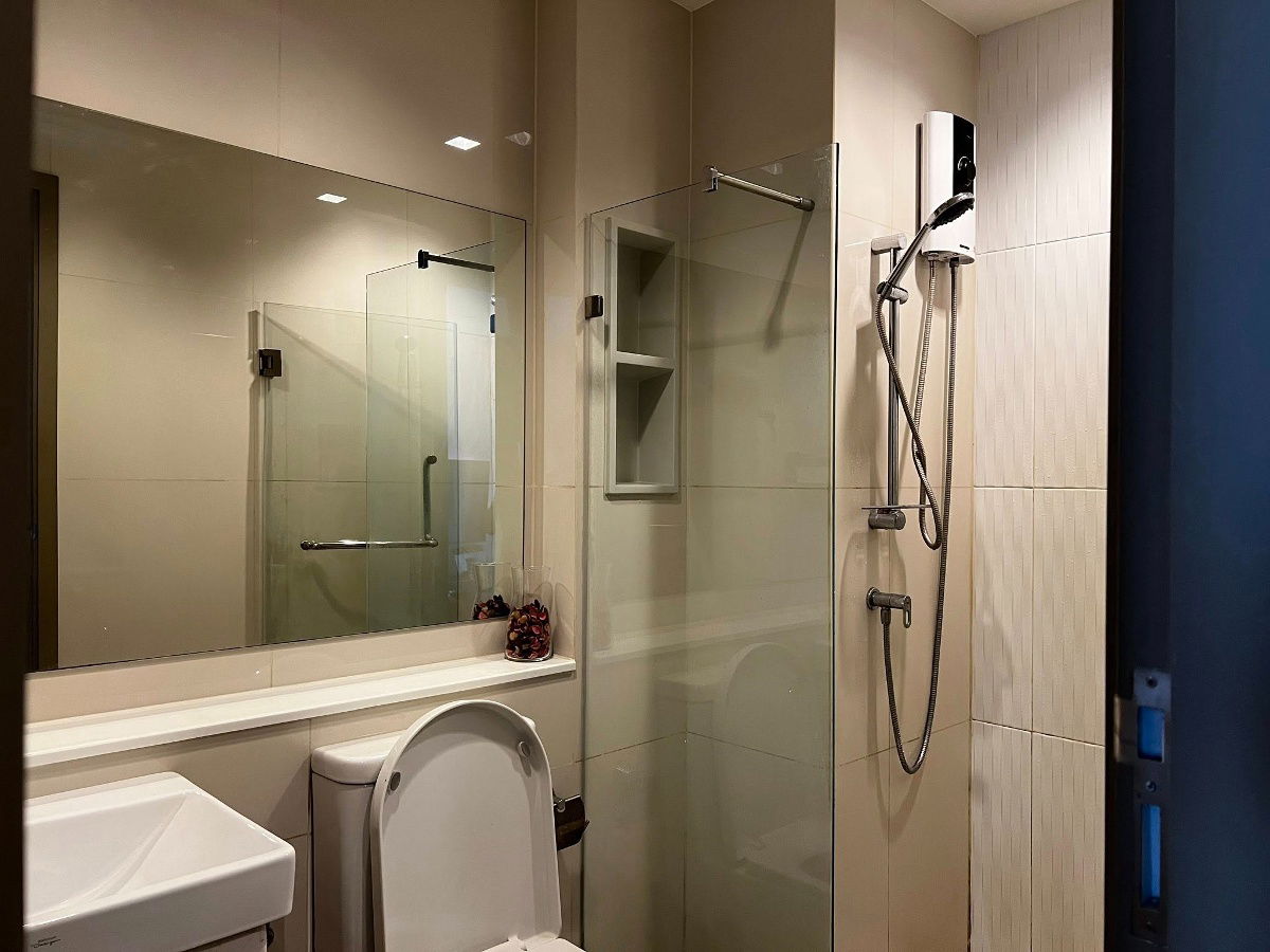 รูป 🍀 ให้เช่า ไลฟ์ อโศก - พระราม 9 🍀 สนใจแอดไลน์ @zcondo (มี@นำหน้า) 🔥 C4758 - รูปที่ 8/8