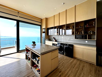 คอนโดให้เช่า : TA8539📲LineID @556ryccg🧔Foreigner name🏖️3ห้องนอน 155ตรม ชั้น46 พร้อมเฟอร์นิเจอร์ AROM อารมณ์ วงศ์อมาตย์ พัทยาเหนือ🦀