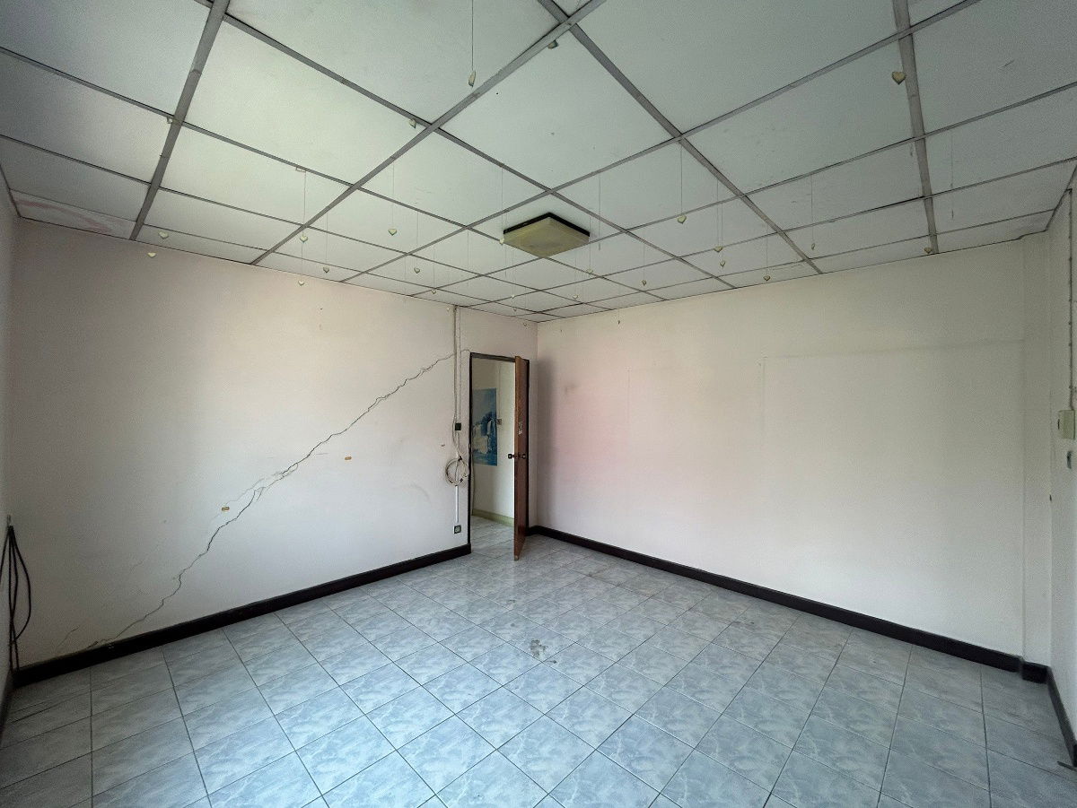 รูป AO 0505 : หมู่บ้านวโรชา 7 ซอย 8 - รูปที่ 19/25