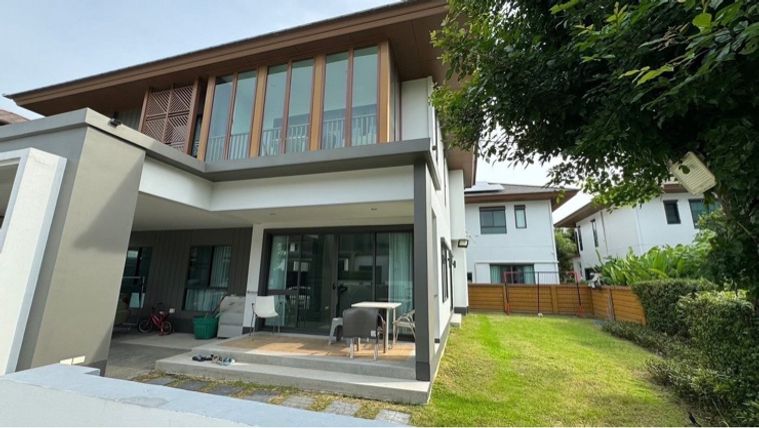 ให้เช่าบ้านเดี่ยว 4 ห้องนอน 250 ตร.ม. บุราสิริ พัฒนาการ