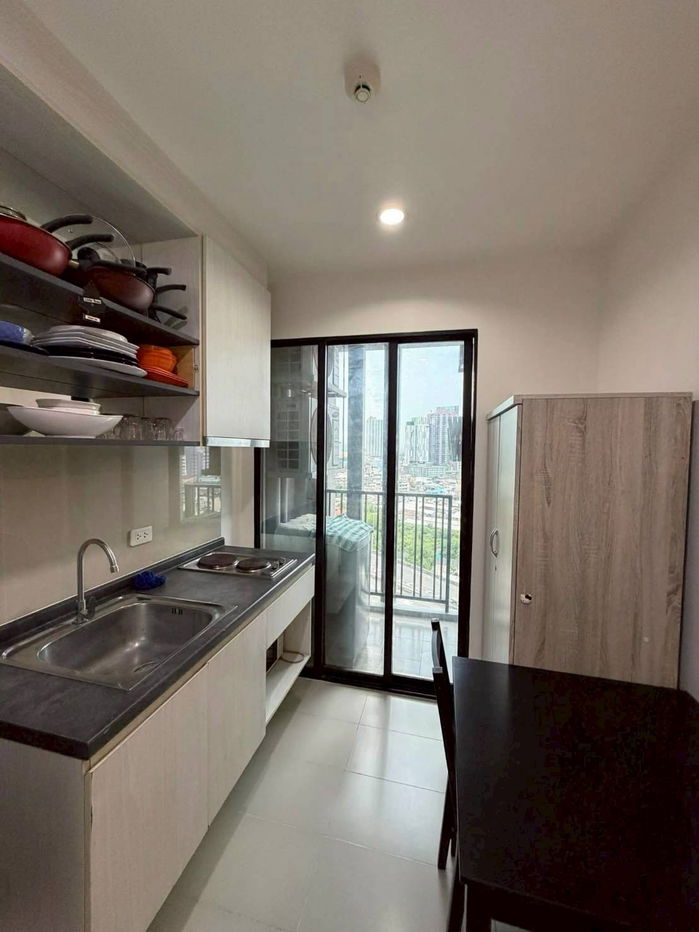 รูป The base park west 1B1B ชั้น 15 ขนาด 26 ตร.ม เช่า 13,000 บาท/เดือน เฟอร์และเครื่องใช้ไฟฟ้าครบ - รูปที่ 7/7