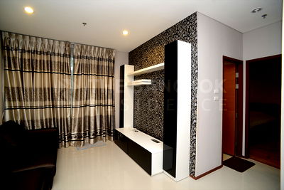 Condos for sale : 🏙️ Spacious City View Unit in the Heart of Sathorn - Villa Sathorn near BTS Krung Thonburi