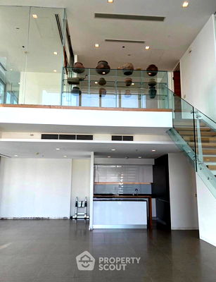 ขายคอนโด : คอนโด 3-ห้องนอน ที่ เดอะ ริเวอร์ คอนโดมิเนียม ใกล้ BTS สะพานตากสิน (ID 2184976)