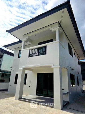Houses for sale Phutthamonthon Sai 1 Road  : 3-BR House in Khlong Khwang (ID 2422742)