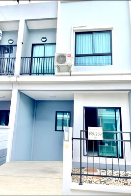 ทาวน์โฮมให้เช่า : ดิ เอสเซนส์ ชัยพฤกษ์-วงแหวน (The Essence Chaiyaphruek-Wongwaen) อยู่ถนนบ้านกล้วยไทรน้อย