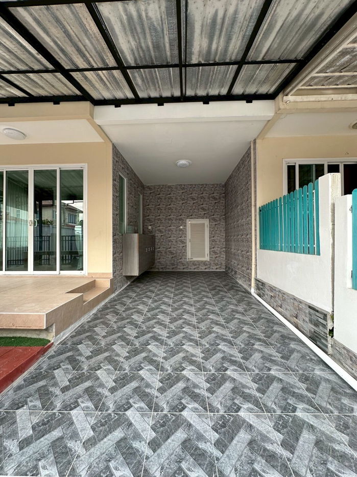 รูป ขายด่วน! ทาวน์โฮมหลังใหญ่สุดในโครงการ Dream Ville สวนผัก 32 – บ้านหัวมุม พื้นที่เยอะสุด 34.7 ตร.วา พร้อมอยู่! - รูปที่ 2/18