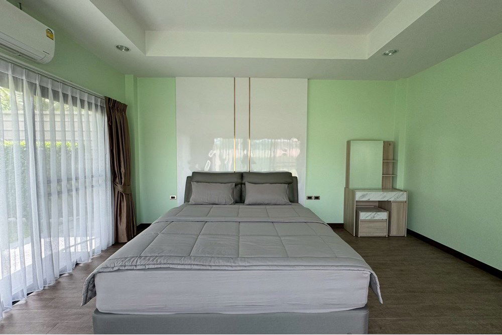 รูป [920611001-410] วิลล่าสุดหรูในพัทยา: สงบ ใกล้สนามบินอู่ตะเภา - รูปที่ 15/25