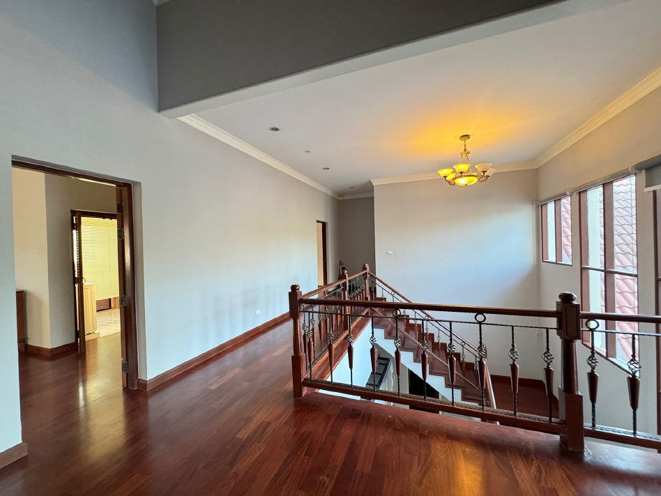 รูป ขายบ้านหรู พฤกภิรมย์ รีเจนท์ สุขุมวิท - รูปที่ 26/36