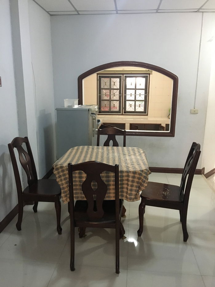 รูป ให้เช่าทาวน์เฮ้าส์ 3 ชั้น 4 ห้องนอน ลาดพร้าว 29 พร้อมอยู่ - รูปที่ 2/10