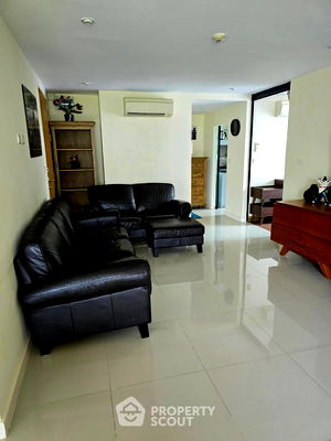 เช่าคอนโด เขตคลองเตย : คอนโด 3-ห้องนอน ที่ ซีนิธ เพลส สุขุมวิท 42 คอนโดมิเนียม ใกล้ BTS เอกมัย (ID 2398490)