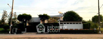 บ้านเดี่ยว วิทยาลัยเทคนิคกาญจนาภิเษกมหานคร : บ้าน 4-ห้องนอน ใน โคกแฝด (ID 2426311)