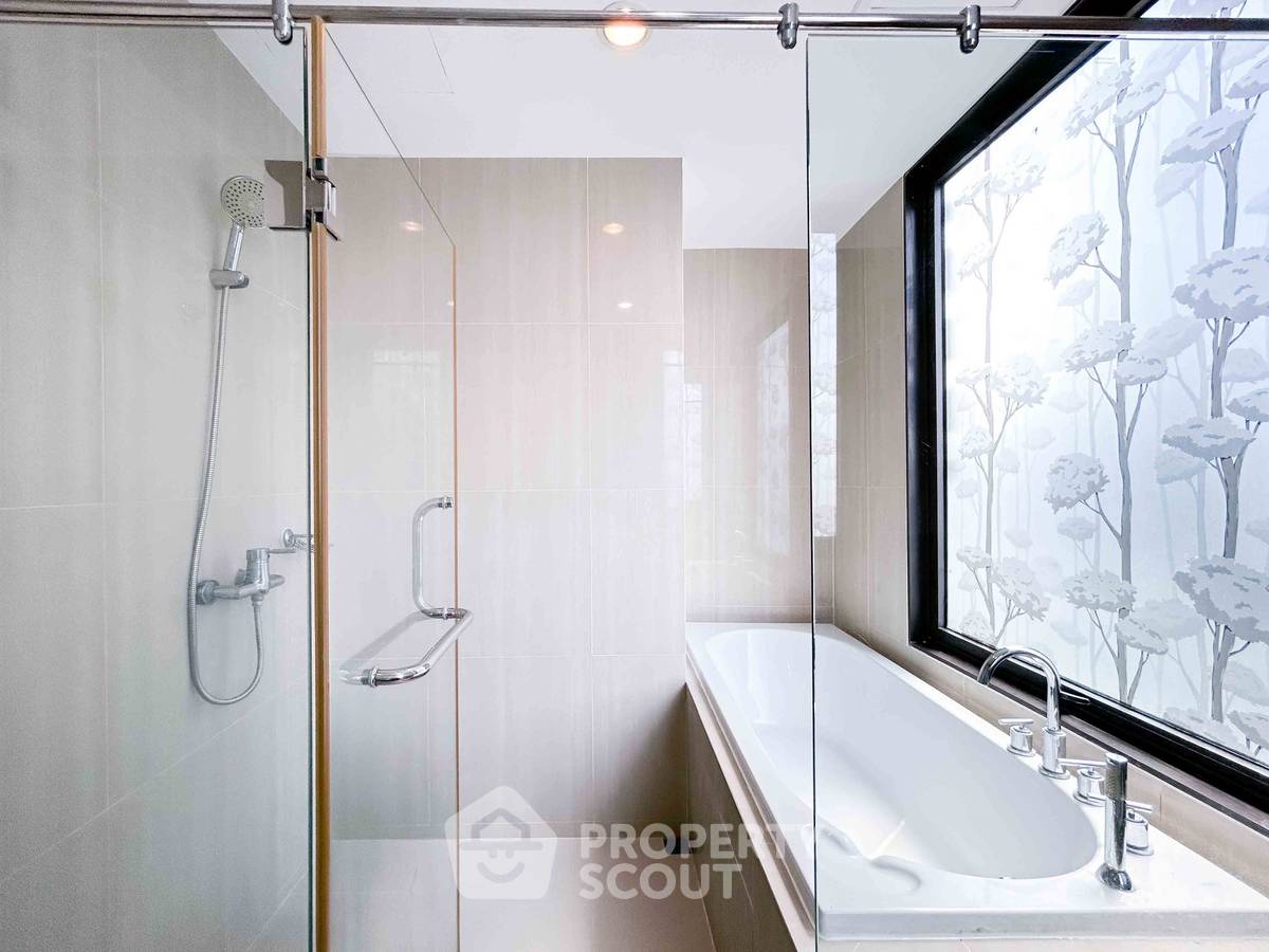 picture 2-BR Condo at Villa Asoke near MRT Phetchaburi (ID 1930431) - 5/20