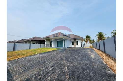 รูป [920611003-8] บ้านเดี่ยว พัทยา - รูปที่ 9/40