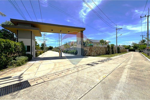 รูป [920471006-145] Single-storey fully furnished home with a private pool for sale - รูปที่ 41/41