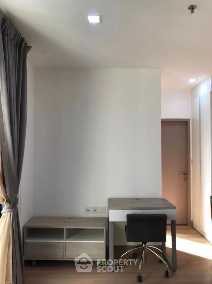 picture 2-BR Condo at Ideo Mobi Phayathai near BTS Phaya Thai (ID 1503195) - 1/9