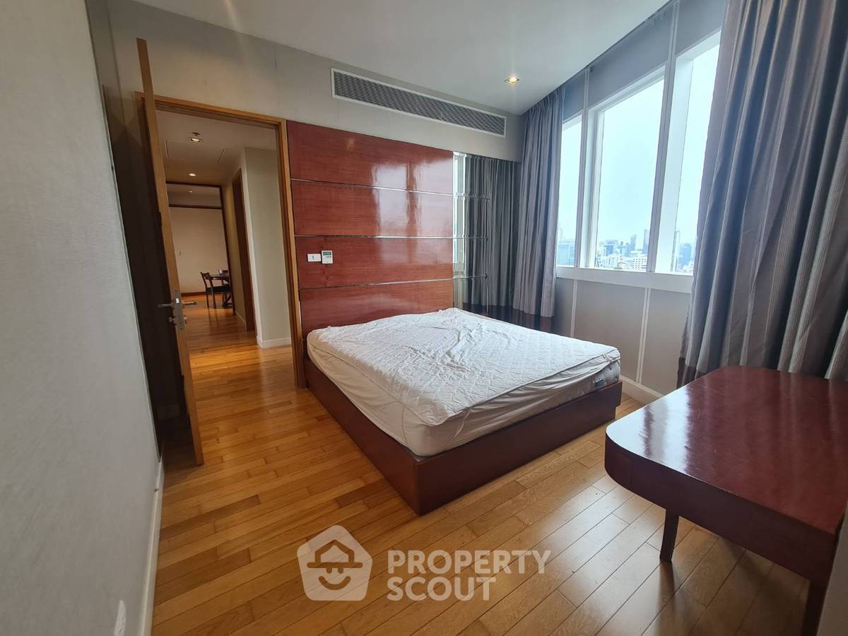 picture 3-BR Condo at Millennium Residence @ Sukhumvit Condominium near BTS Asok (ID 2105820) - 6/12