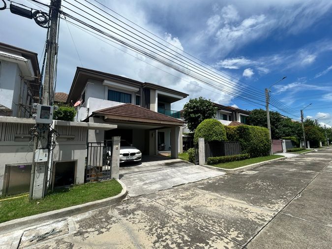 3-bed house for sale, 212 sqm, 76.5 sq wah, The Grand Bangna - Wongwaen
