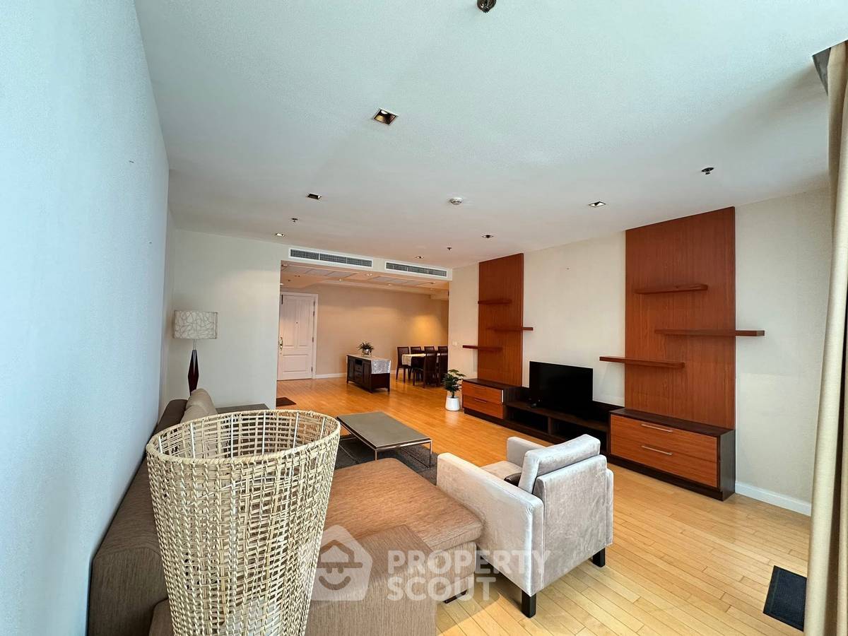 picture 3-BR Condo at Athenee Residence near BTS Phloen Chit (ID 2428721) - 6/19