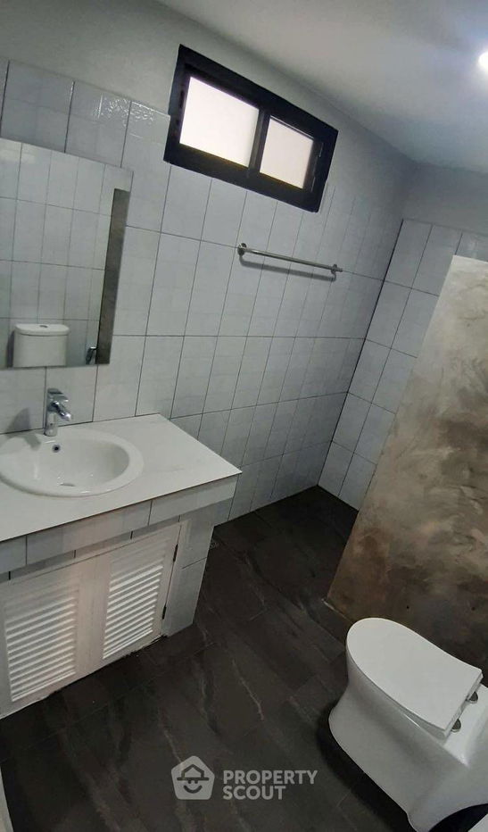 picture 5-BR Villa in San Phisuea (ID 2427602) - 7/15