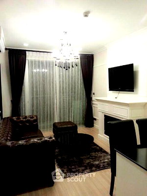 Condos for sale Soi Sukhumvit 71 : 1-BR Condo at Sky Walk Residences near BTS Phra Khanong (ID 565195)