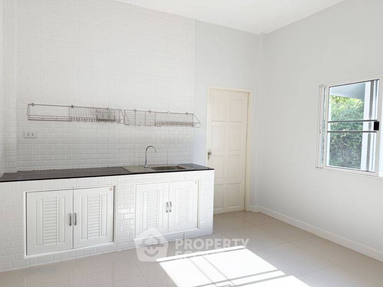 picture 3-BR House in Rim Nuea (ID 2426421) - 3/7