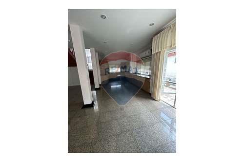 รูป [920081021-55] OakMeadow,BCIS,HeadStart,Naiharn Beach,Great Location - รูปที่ 8/28