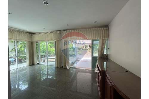 รูป [920081021-55] OakMeadow,BCIS,HeadStart,Naiharn Beach,Great Location - รูปที่ 5/28