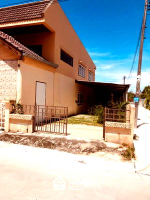 Houses for sale Ang Sila Market : 3-BR House in Samet (ID 2426330)