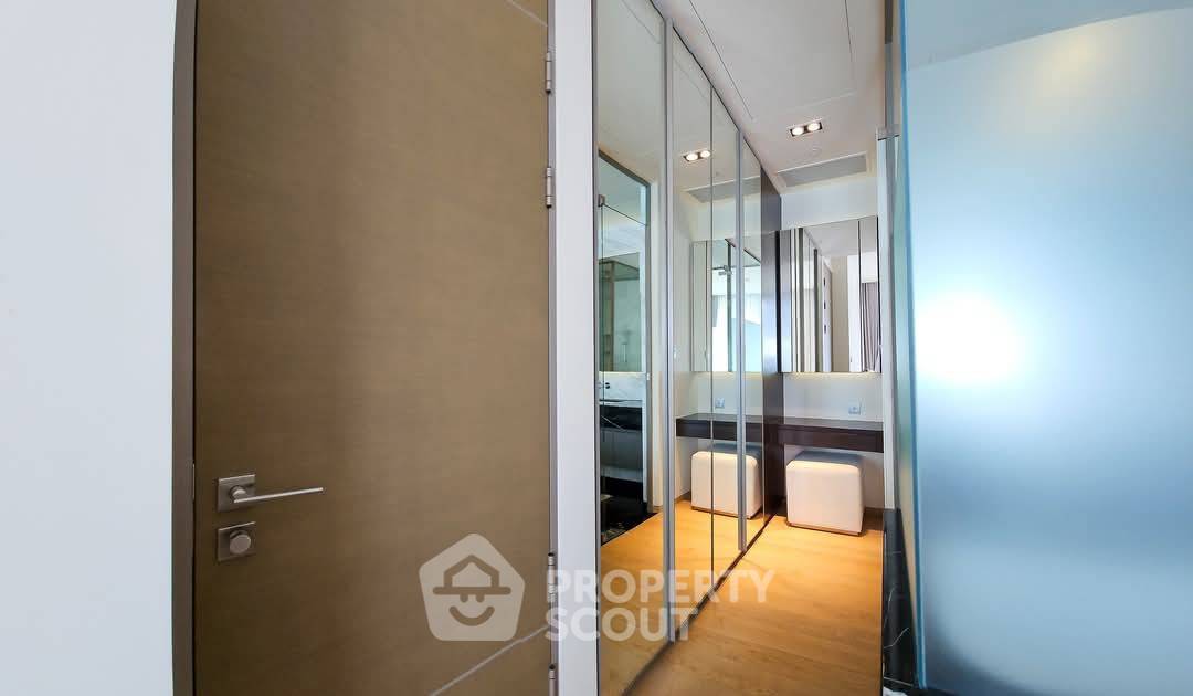 รูป คอนโด 1-ห้องนอน ที่ ศาลาแดง วัน ใกล้ MRT สีลม (ID 2069936) - รูปที่ 7/13