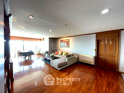 เช่าคอนโด รร.อัสสัมชัญ คอนแวนต์ สีลม : คอนโด 3-ห้องนอน ที่ สาธร การ์เด้นส์ ใกล้ MRT สีลม (ID 2067345)