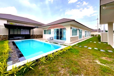 Houses for sale Bang Lamung Chonburi : [920471006-145] Fully furnished 3-bedroom pool villa for sale