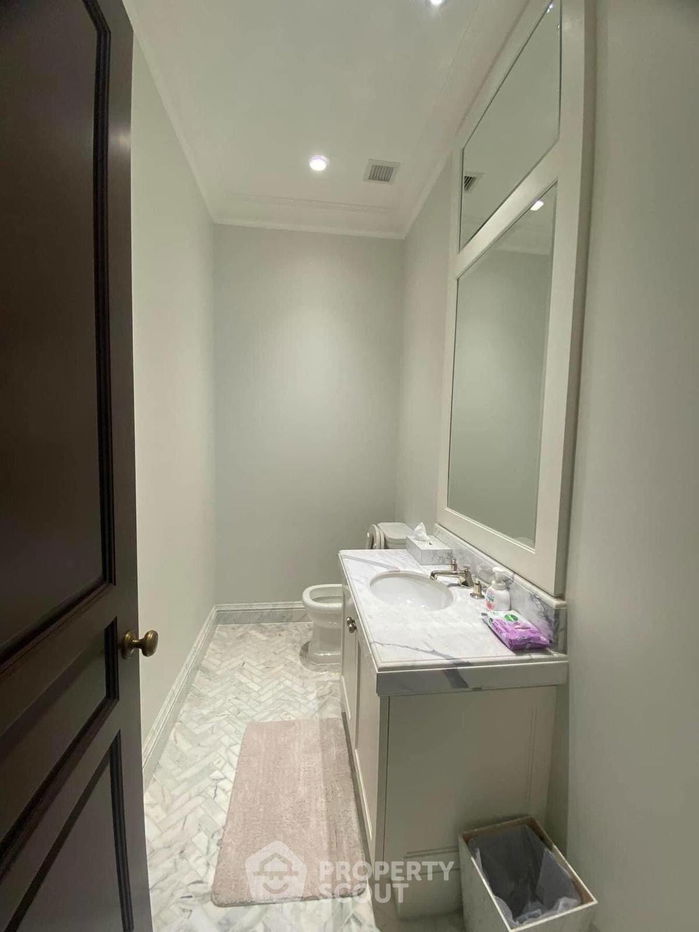 picture 2-BR Condo at 98 Wireless near BTS Phloen Chit (ID 1550043) - 7/9