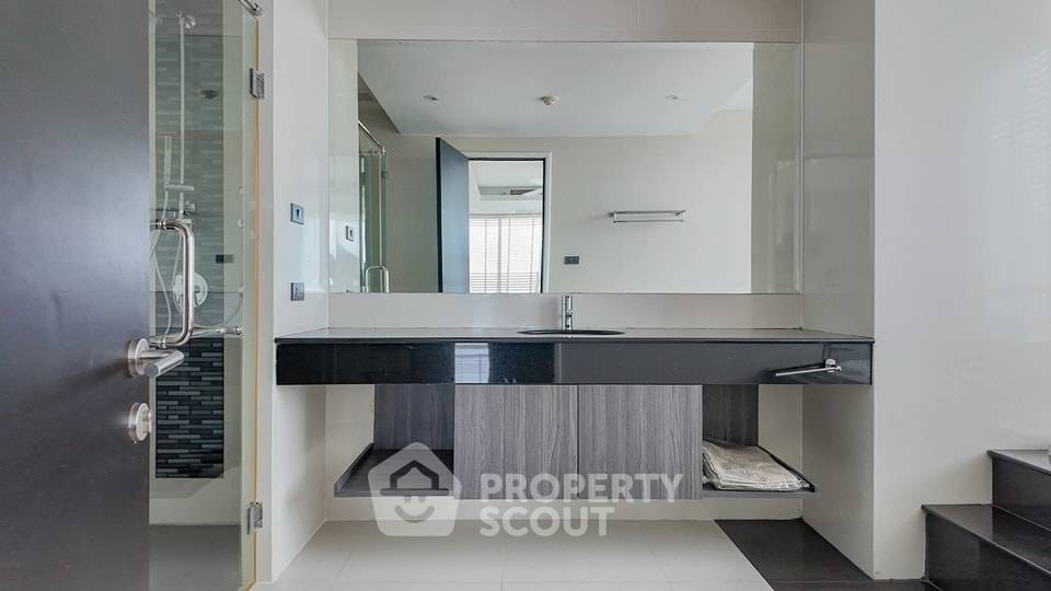 picture 2-BR Condo at La Royale Beach Condo close to Pattaya (ID 2427946) - 9/13