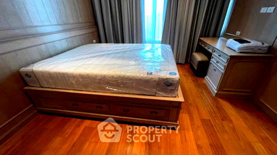 Condos for rent Surawong Road : 4-BR Condo at 185 Rajadamri near BTS Ratchadamri (ID 1791420)