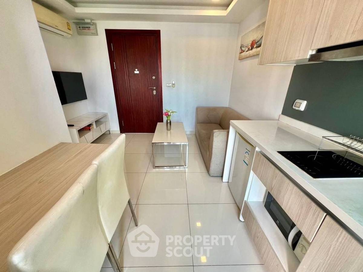 picture 1-BR Condo at Arcadia Beach Resort Pattaya close to Pattaya South (ID 2413959) - 3/18