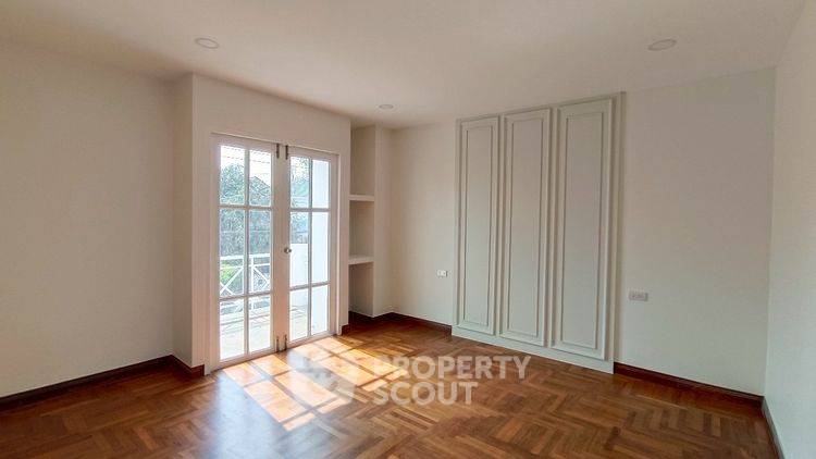 picture 3-BR House in Saen Saep (ID 2426321) - 6/15