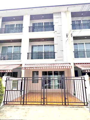 เช่าทาวน์โฮม ถนนลาดพร้าว : บ้าน กลางเมือง ลาดพร้าว 87 เช่า ทาวน์โฮม 3 ชั้น 4ห้องนอน