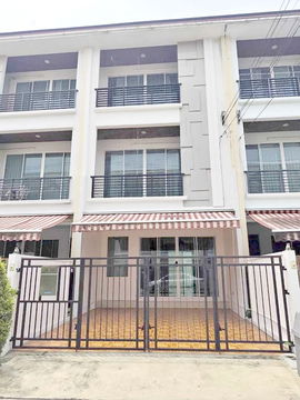 บ้าน กลางเมือง ลาดพร้าว 87 เช่า ทาวน์โฮม 3 ชั้น 4ห้องนอน