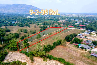 Land for sale Petchburi : [920601001-252] Opportunity Land For Sale at Ang Hin, Cha Am, 9-2-98 Rai