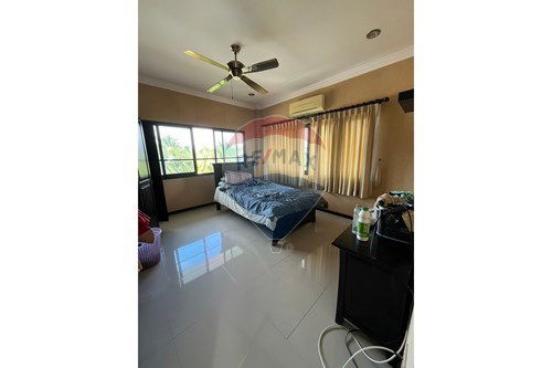picture [920011003-100] Charming 3-BR Home with Pool in Hua Hin for Sale! - 114/119