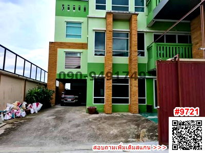 Shophouses for rent Prawet : Office building for rent, 4 floors, Soi On Nut 66, Prawet District **Suitable for a home office**