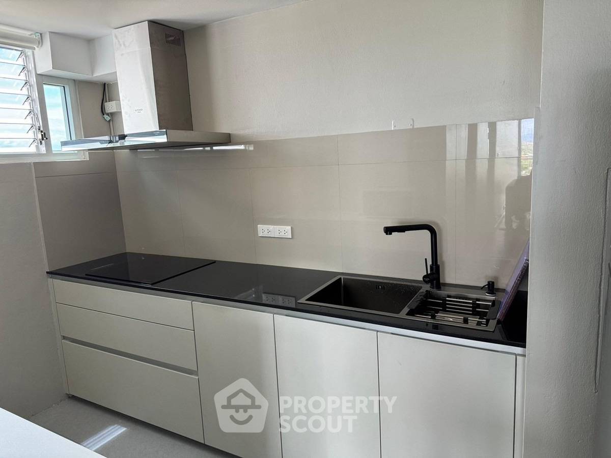 รูป คอนโด 2-ห้องนอน ที่ ชะอำรอยัลบีช คอนโดมิเนียม ใกล้ หาดเจ้าสำราญ (ID 2344255) - รูปที่ 8/14