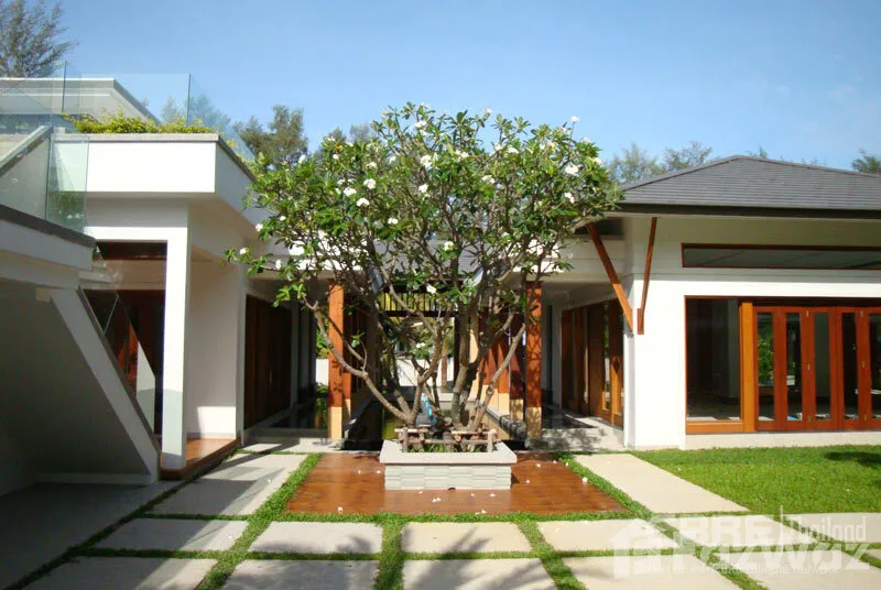 Luxury 4-Bedroom Seaview Residence Close to Naithon Beach for Sale 5868164 - image 6