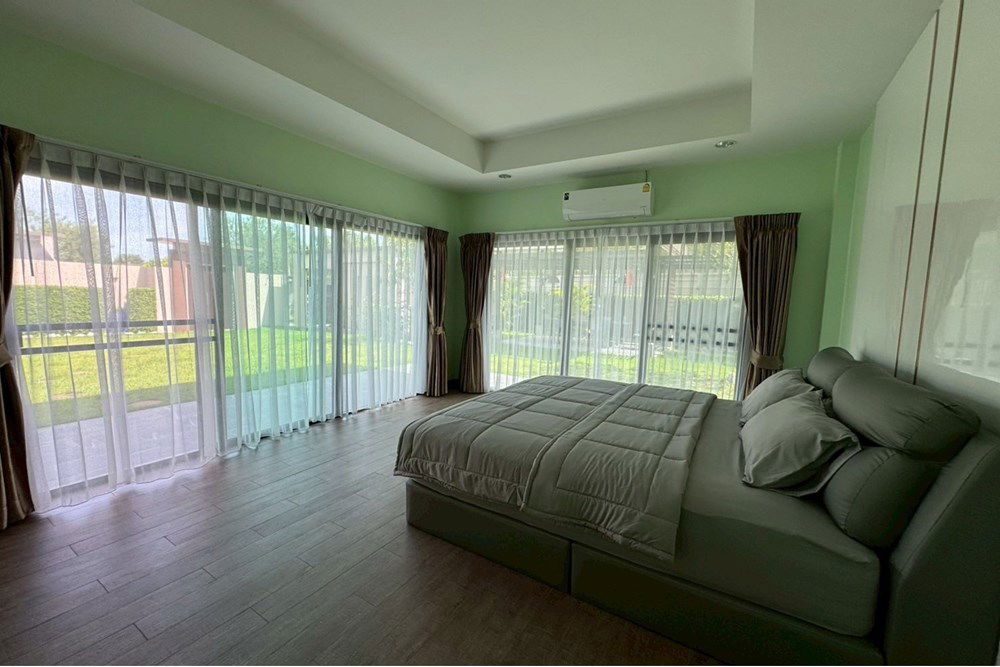 รูป [920611001-410] วิลล่าสุดหรูในพัทยา: สงบ ใกล้สนามบินอู่ตะเภา - รูปที่ 14/25