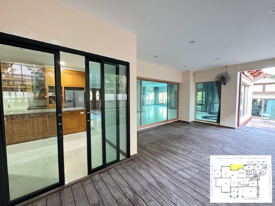 รูป ขายบ้านหรู พฤกภิรมย์ รีเจนท์ สุขุมวิท - รูปที่ 16/36