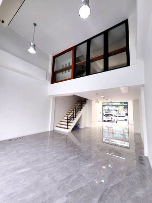 เช่าอาคารพาณิชย์ ถนนลาดกระบัง : ให้เช่าอาคารพาณิชย์  โครงการ: H Cape Biz Sector @ อ่อนนุช  (ST-02)