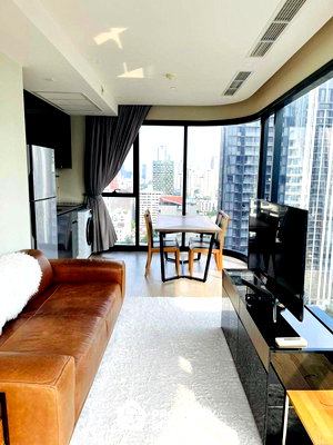 Condos for rent Asoke Road : 2-BR Condo at Ashton Asoke near MRT Sukhumvit (ID 1921105)
