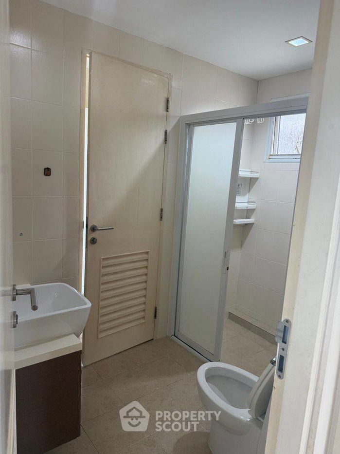 picture 3-BR House in Sao Thong Hin (ID 2426407) - 8/13